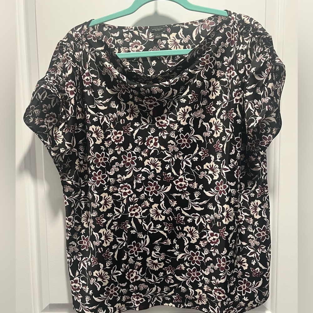 Ann Taylor Women's Silky Floral Top Size L